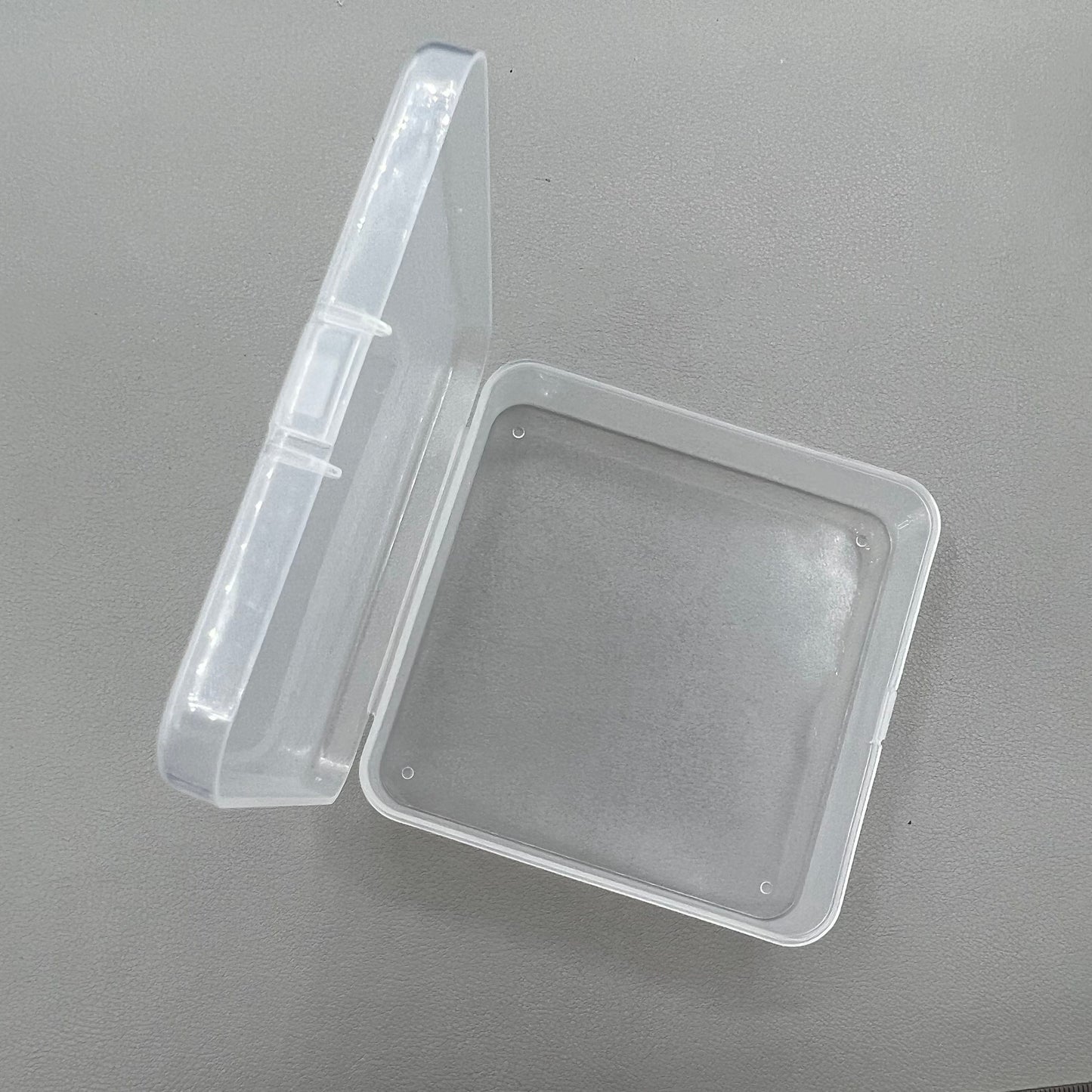 10X Aufbewahrungsbox Werkzeugkiste mit Scharnierdeckel 2.8x9.5x9.5cm