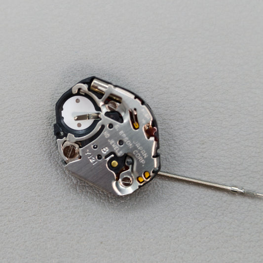 2 PIECES Hattori Epson TMI Y121 Y121E HCP8 Watch Quartz Movement