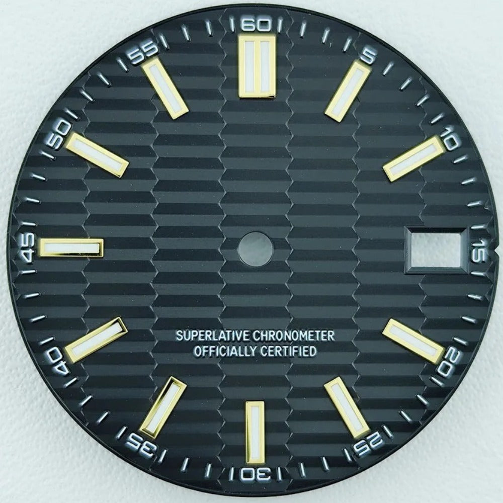 Green Lume Waved Black Watch Dial with Golden Nail Fit for NH35