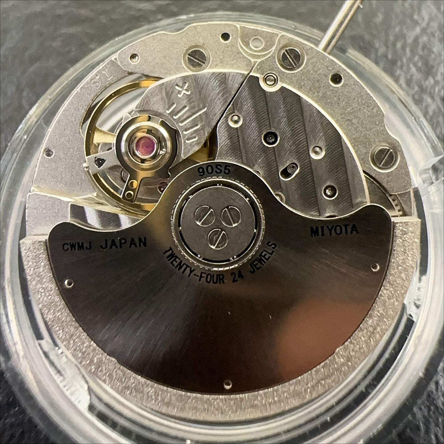 Japan Made Miyota 90S5 mechanical watch movement with 3 hands, no calendar, precision timekeeping.