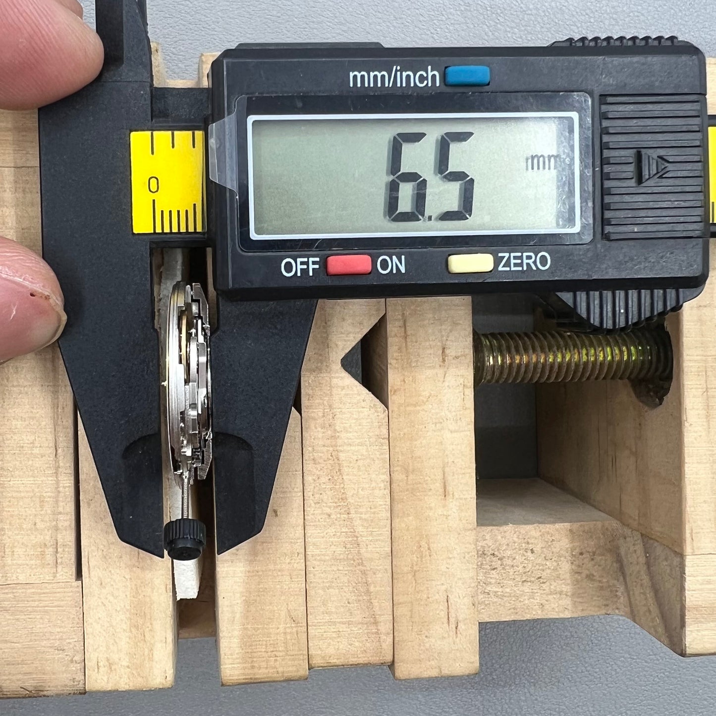 SW200-1 Originales automatisches mechanisches Uhrwerk ETA 2824-2, Ersatz