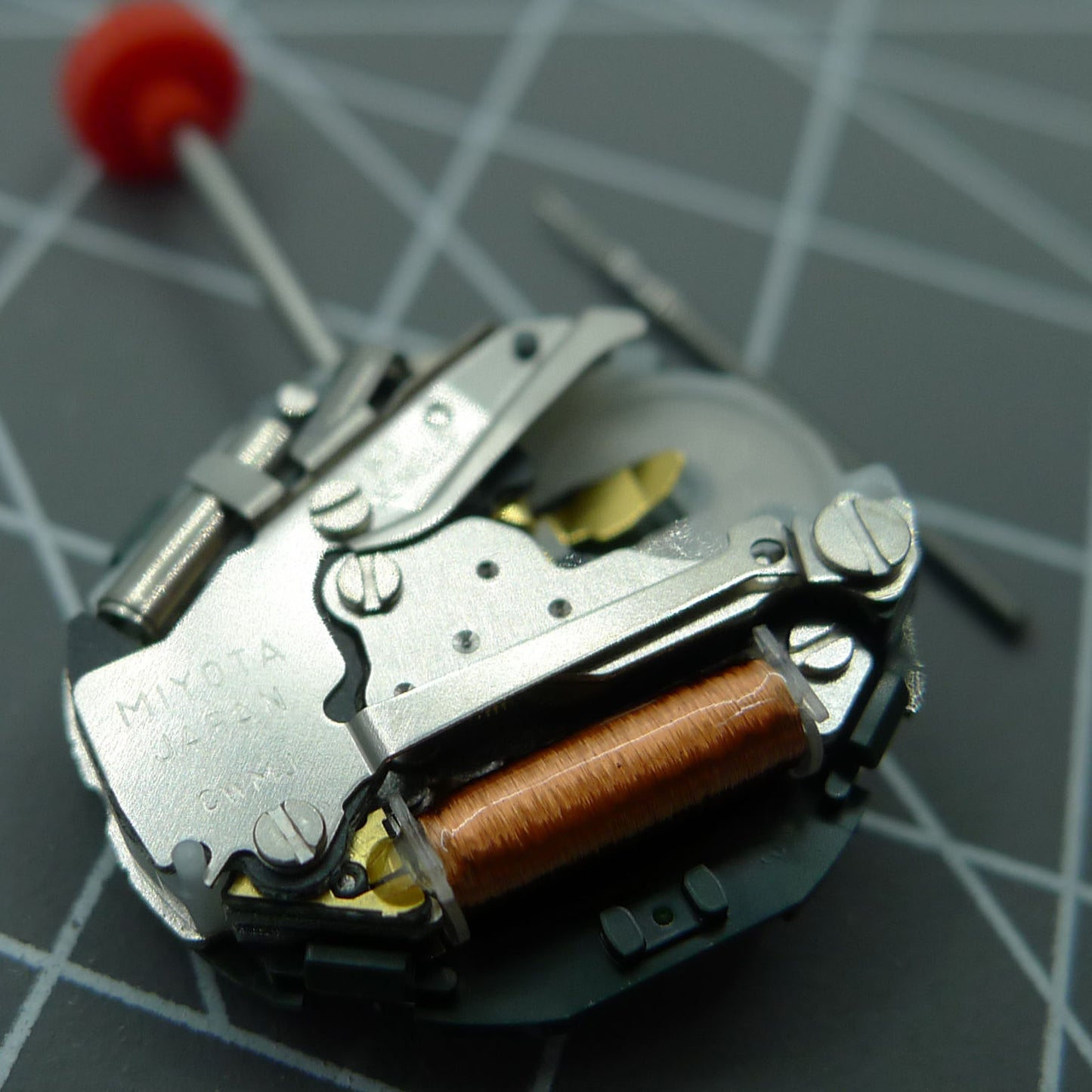 Japan-made Miyota/Citizen 2005 quartz movement featuring day-date function and stem for accurate watch repair.