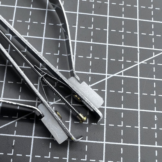 Hand remover tool for wristwatch repair, model BG 30636-1 by BG, precise hand replacement accessory.