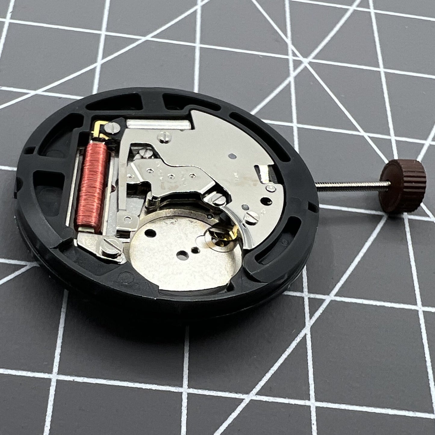 Ronda 517, Schweizer Quarzwerk, Datum bei 3 Uhrwerk