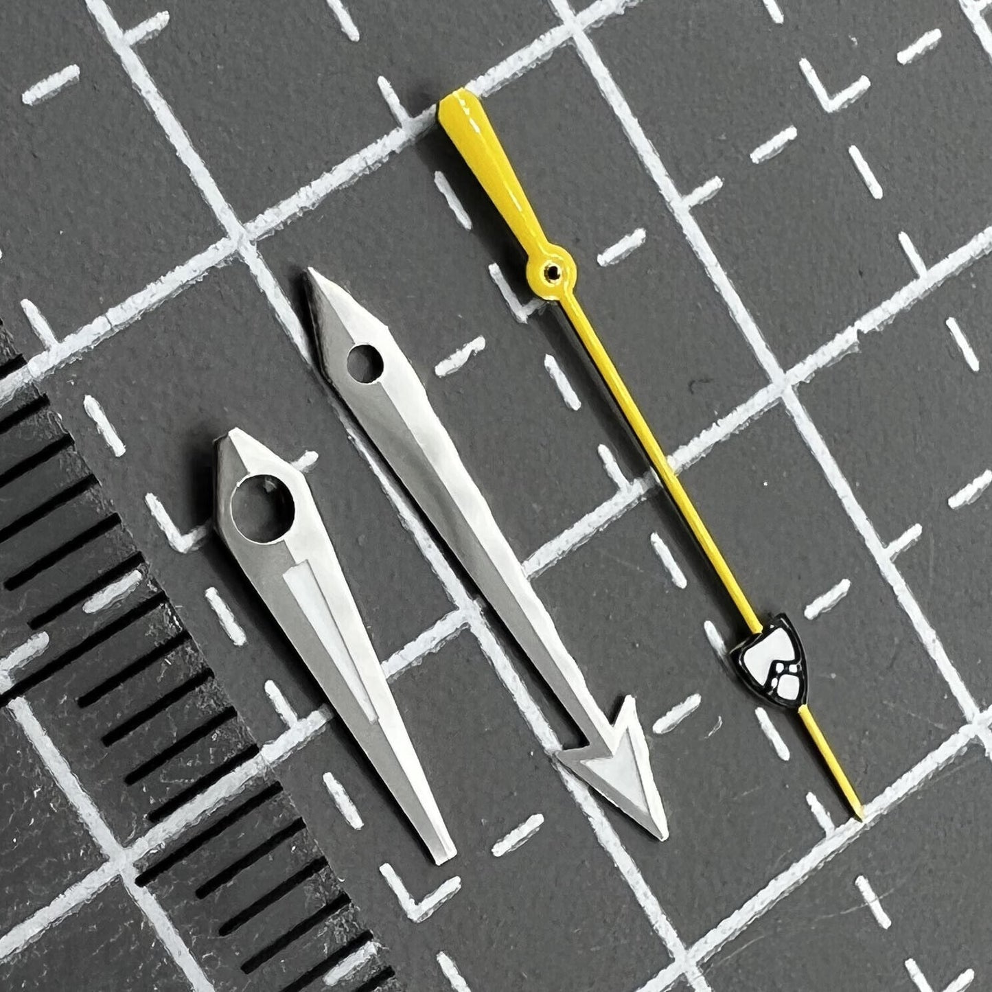 Yellow pointed second hand with green lume for NH35/36 watch movements, precise timing part.