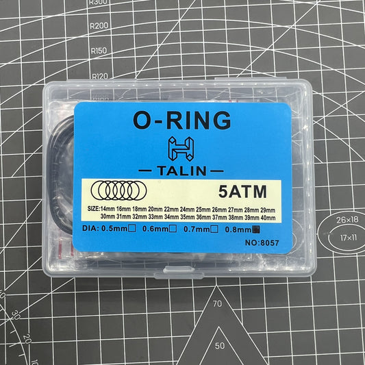 Assorted 132pcs silicone watch gaskets in 0.5-0.8mm thickness for durable waterproof sealing.