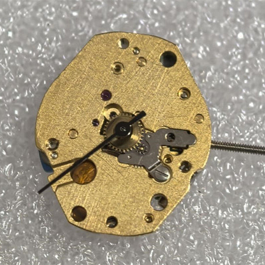 Swiss Made ETA579.005 quartz movement watch repair part, 2/3 hands, precision Swiss craftsmanship.