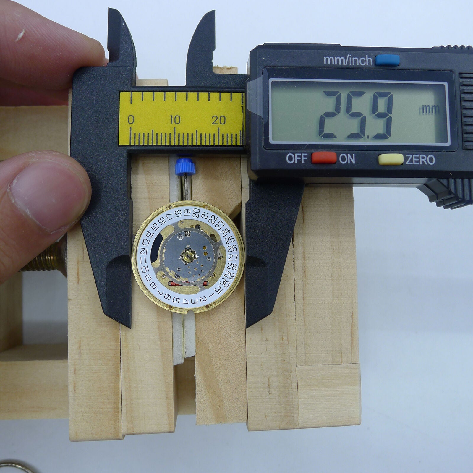 ETA F06.412 quartz watch movement by ETA, precision replacement for 955.112 models, ideal for repair.