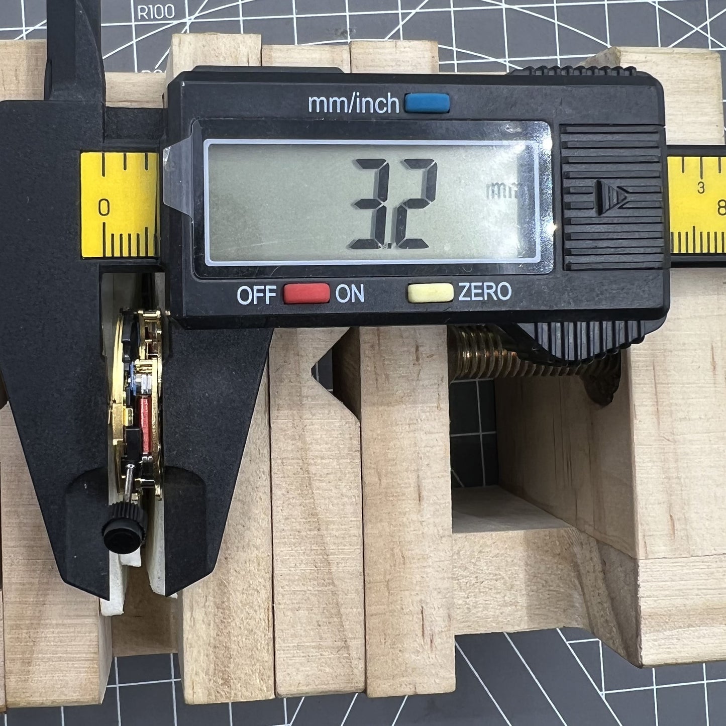Swiss Made ETA251.471 Multifunctional Quartz Movement