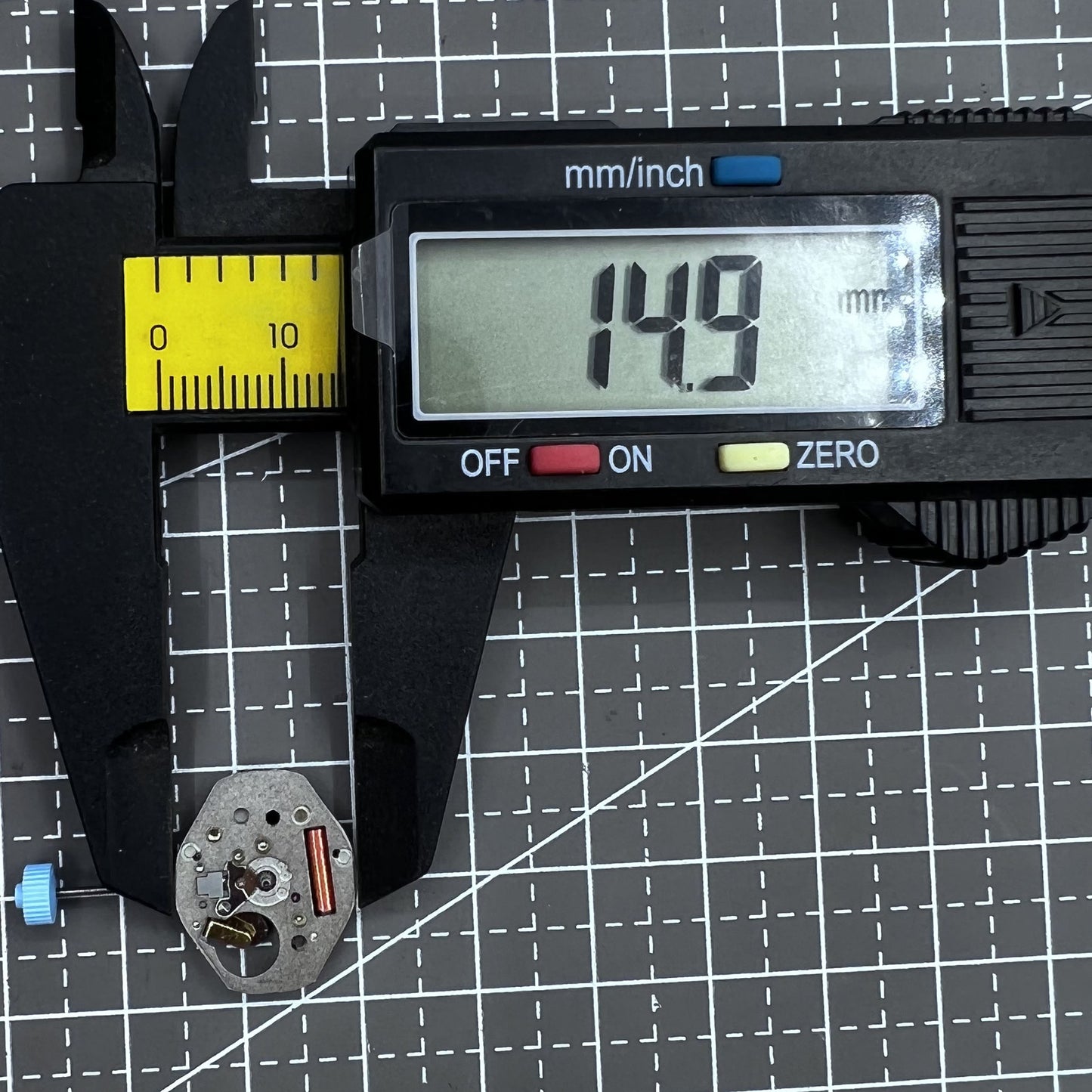 Schweizer Ronda 763 Quarzwerk, 3 Zeiger, kein Kalender