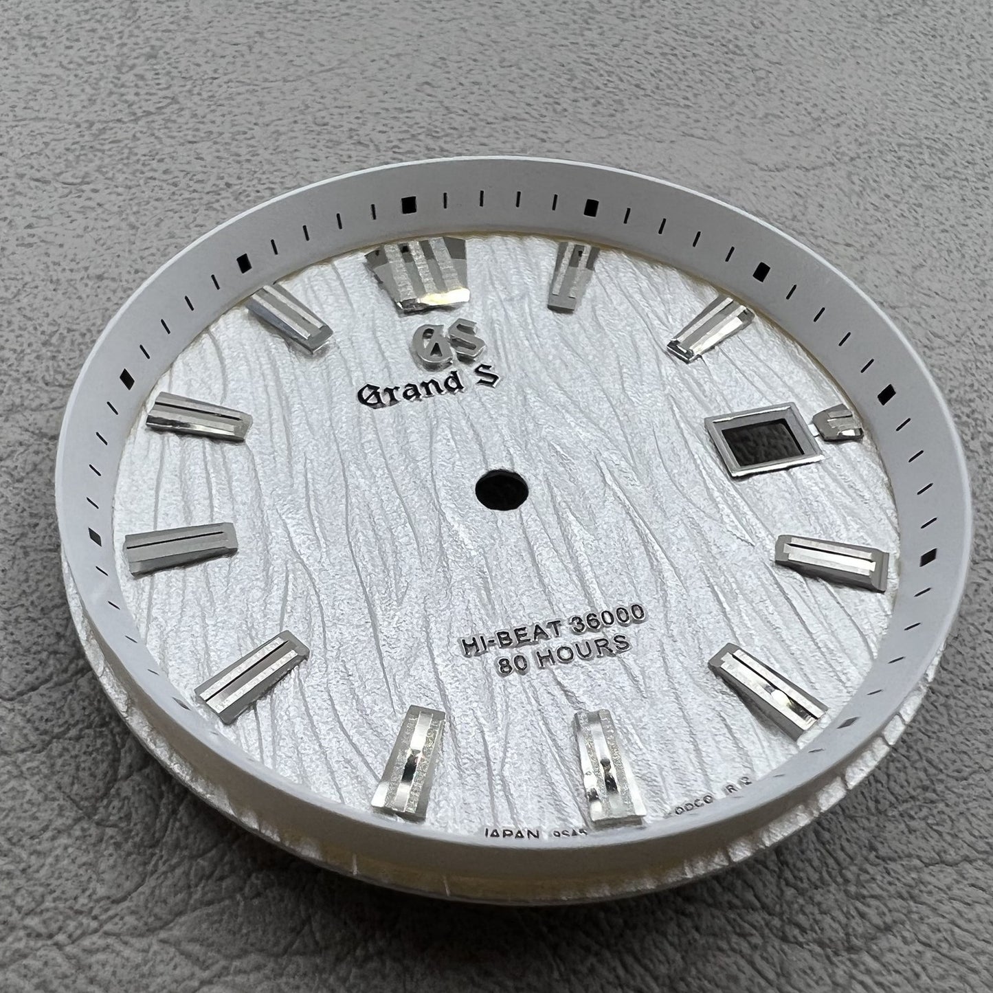 White GS 33.3mm No Lume Modified Waved Watch Dial for Movement NH35