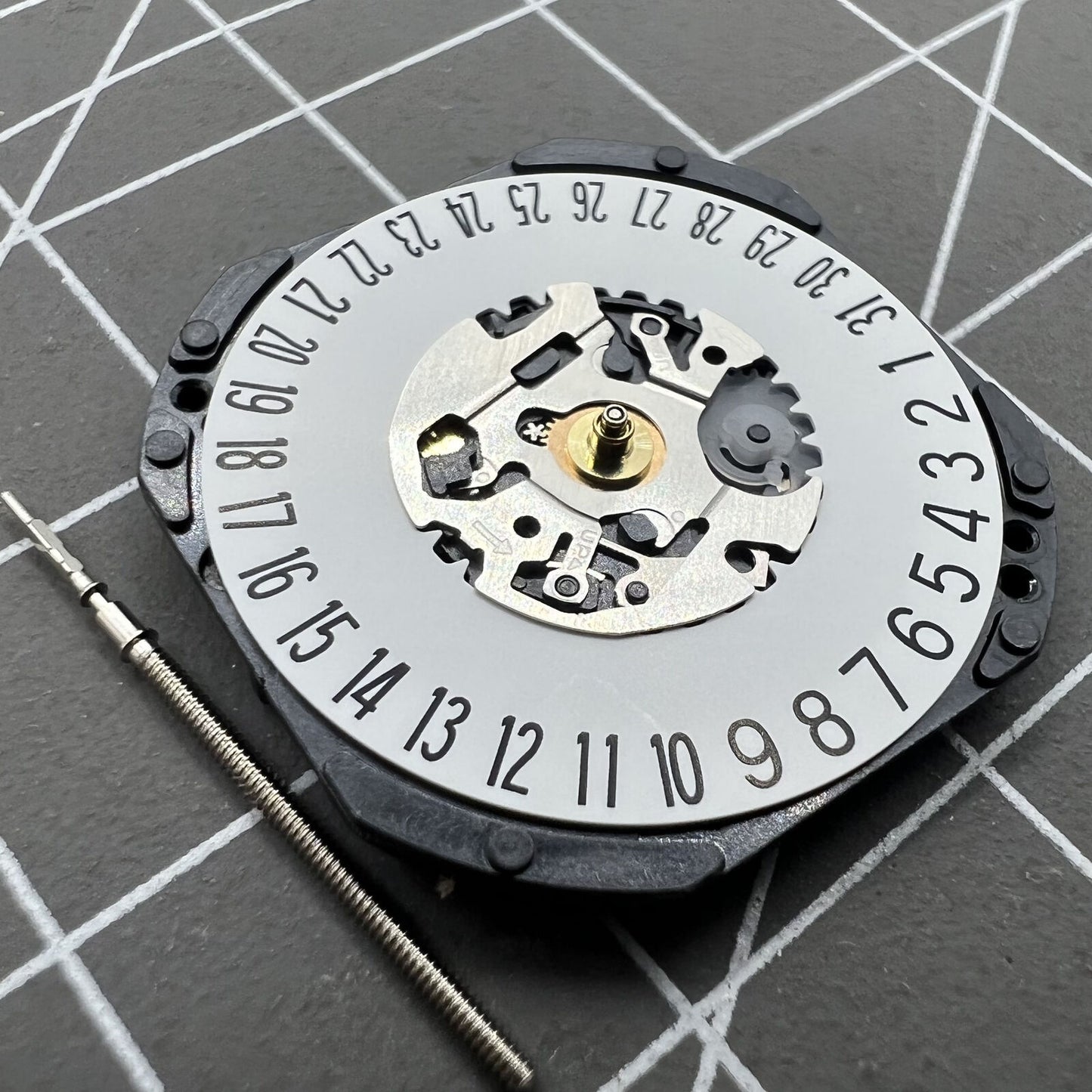 Hattori Epson TMI VX3K VX3KE Date At 6 Watch Quartz Movement