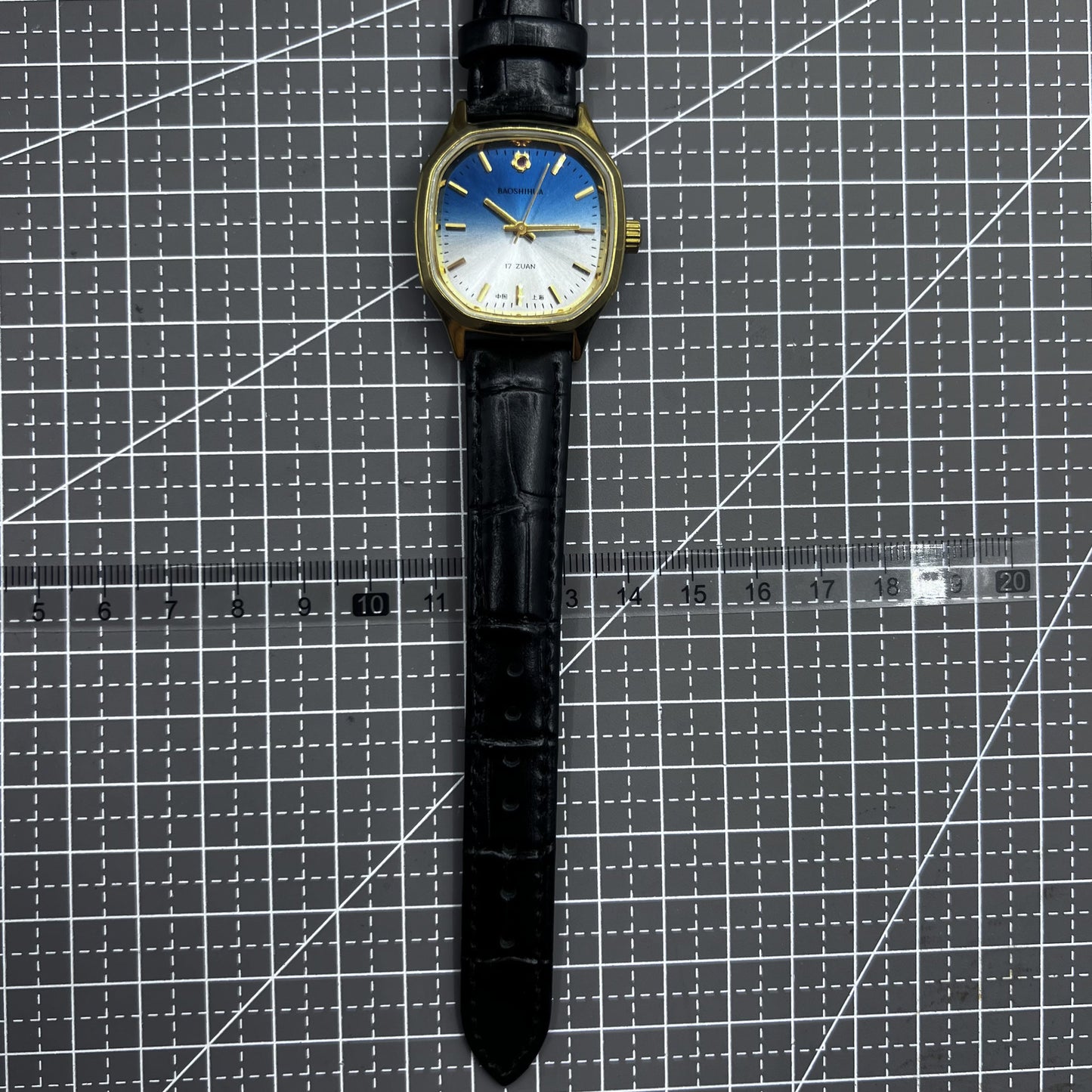 Montre mécanique manuelle Shanghai 33 mm, clou doré, cadran bleu, boîtier carré, 17 juifs