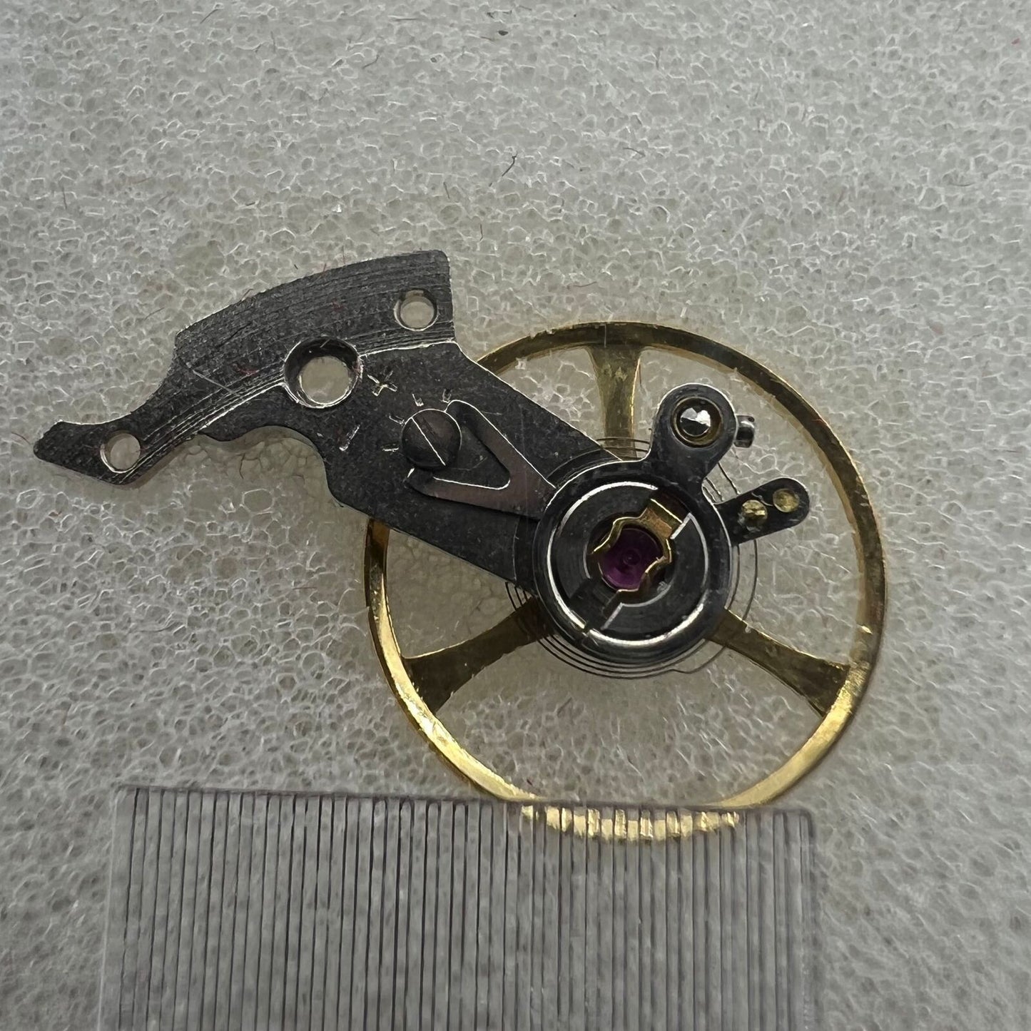 Balance wheel splint for SHANGHAI watch movement models 2824, 2836, 2834 ? precision accessory detail.