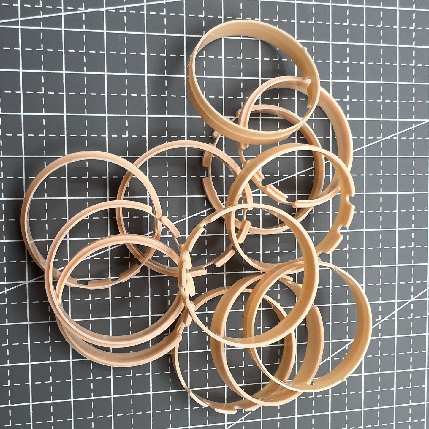 12 STÜCK 2 Ligne Größen Uhrwerkgehäuse Abstandshalter Gehäuseringhalter #AC-676-13.5