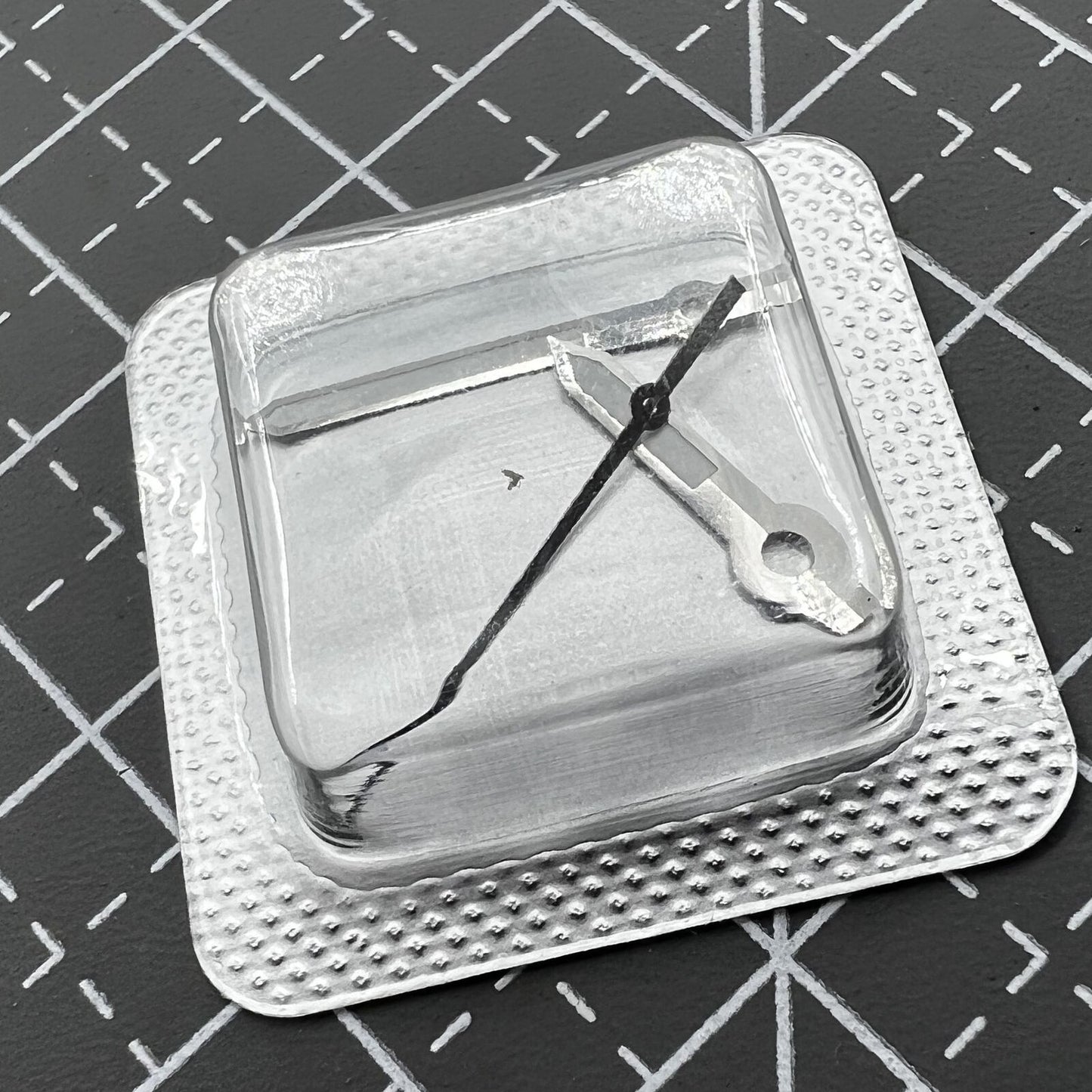 Set of silver-trimmed black watch hands, 16mm, compatible with ETA2836, ideal for M005.4 models.