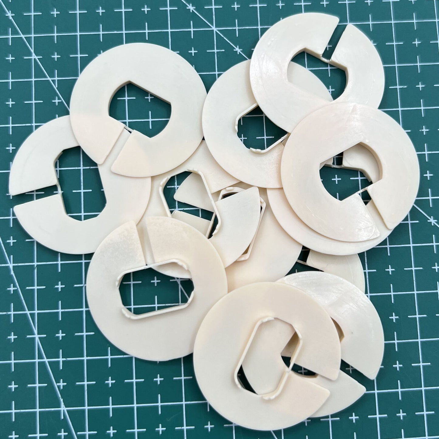 #T-676-SIZE 3.75 12 STÜCK 2 Ligne Größen Uhrwerkgehäuse Abstandshalter Gehäuseringhalter