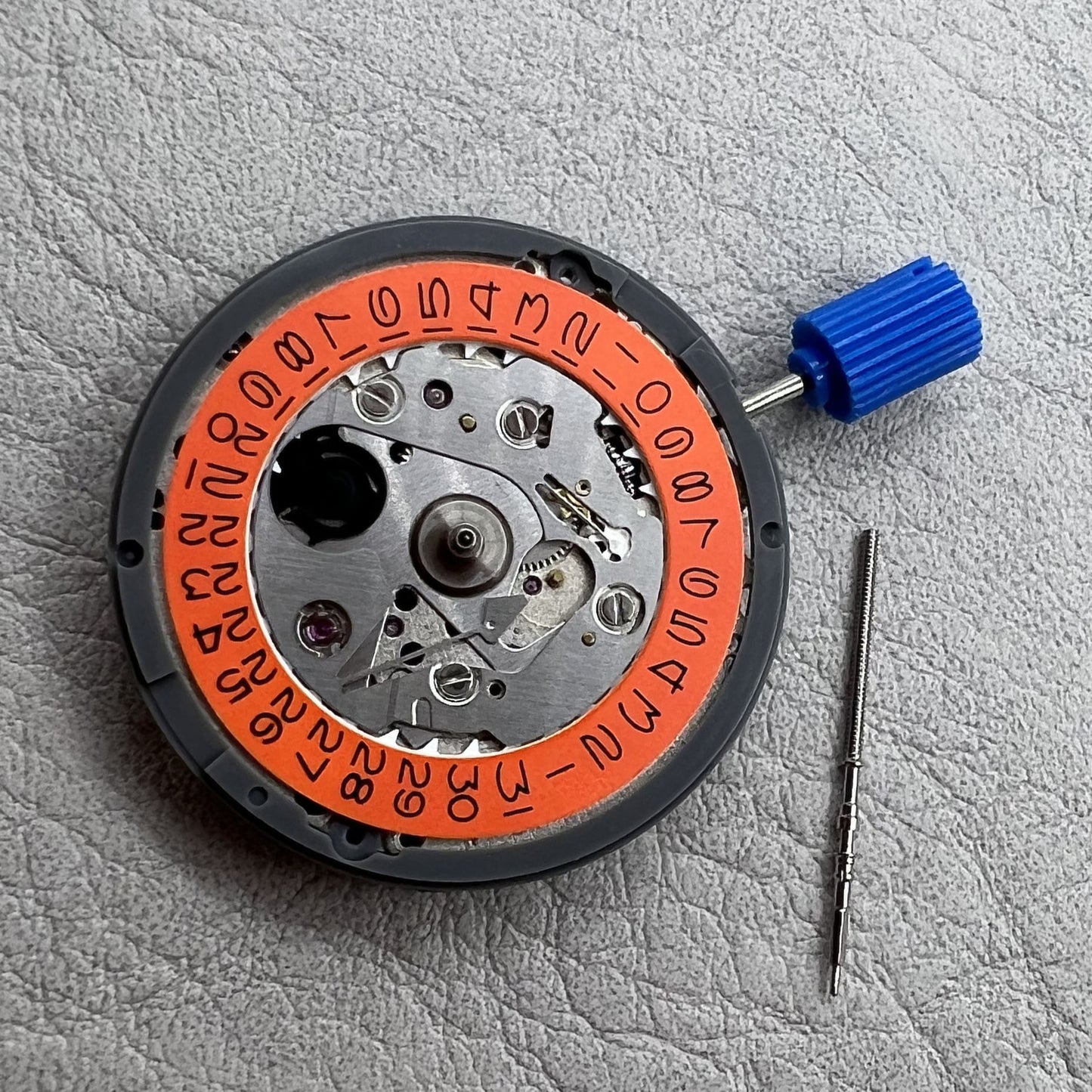 Mouvement mécanique automatique Seiko NH35, roue de date orange vintage, 24 rubis