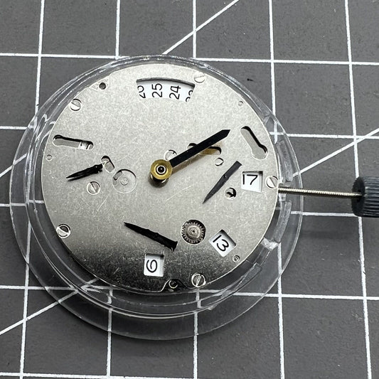 NN8205 watch accessory showcasing automatic mechanical movement with Nanning 2813 mechanism for precision timekeeping.