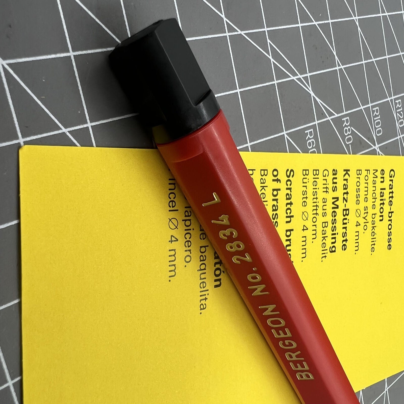 Swiss Bergeon 2834-L brass scratch brush 10mm for detailed watch accessory cleaning and precision maintenance.