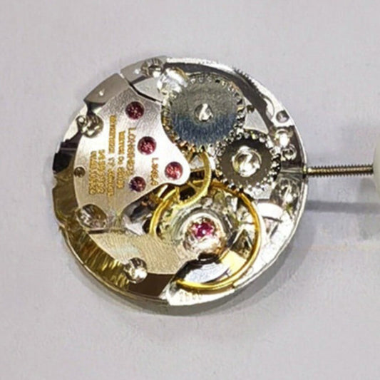 Swiss Made ETA2660 hand-winding mechanical watch movement with 3 hands, 28800 vibrations per hour precision.