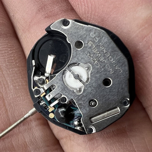Watchmakers Watch Part LG22 quartz movement with date at 3 o'clock for precision repairs