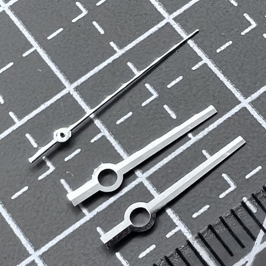Silver no lume watch hands for Seiko NH36 NH35 7S26 movement, precise replacement parts.