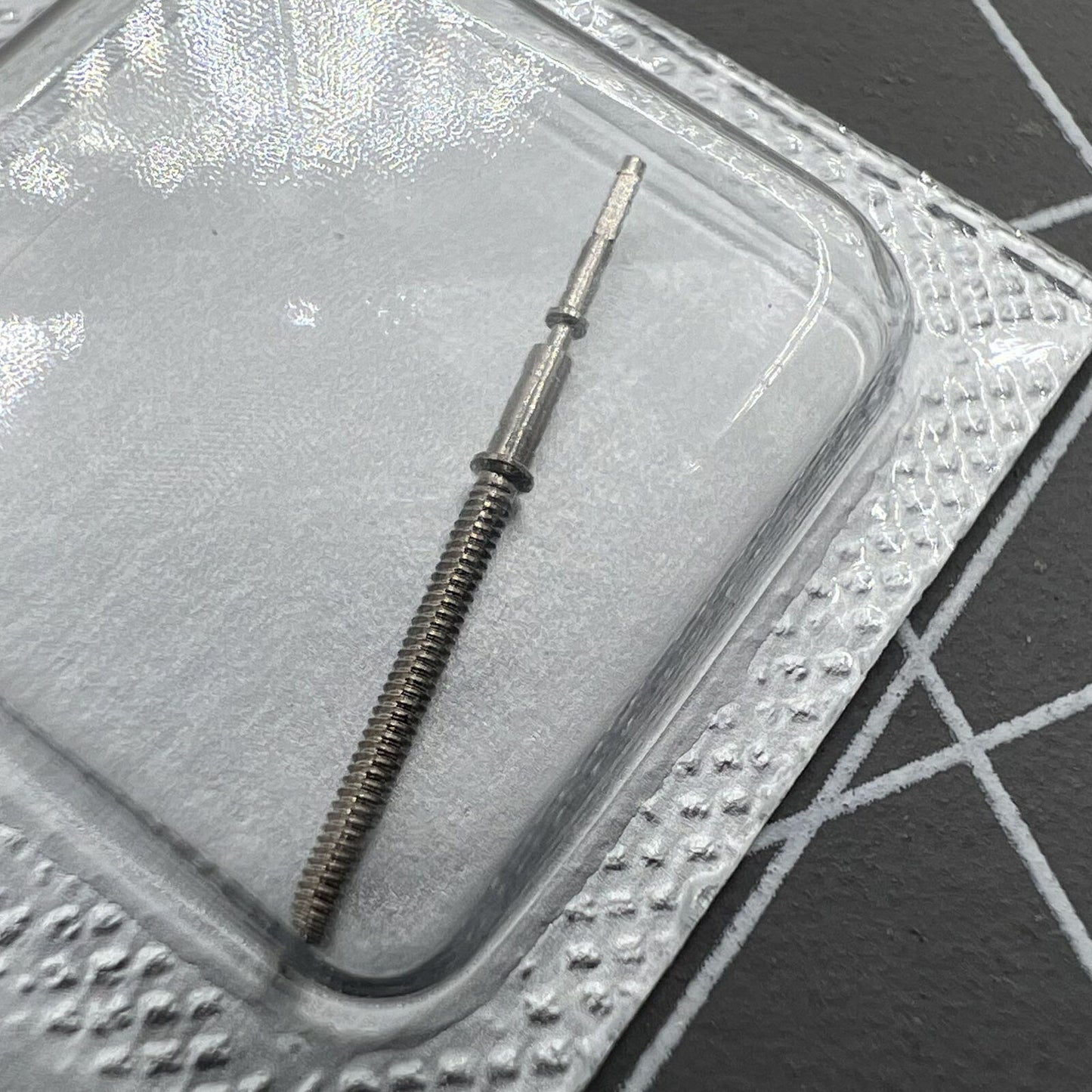 Watch winding stem for Swiss ETA 251.471 movement, ensuring precise fit and smooth operation.