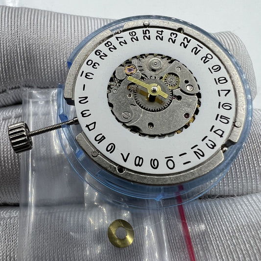 Seagull Tianjin ST6 men's automatic watch with mechanical movement and single calendar display.