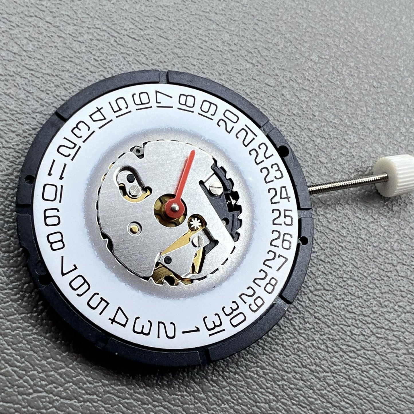 Schweizer ISA 331 Quarzbewegung 3 Hände Datum bei 3 Einzelkalender