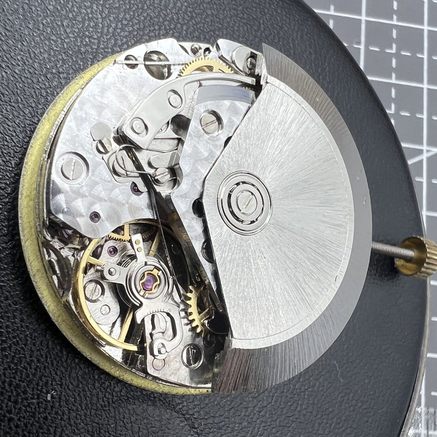 Multifunktionales automatisches mechanisches Uhrwerk mit 8 Zeigern, Dandong 7751