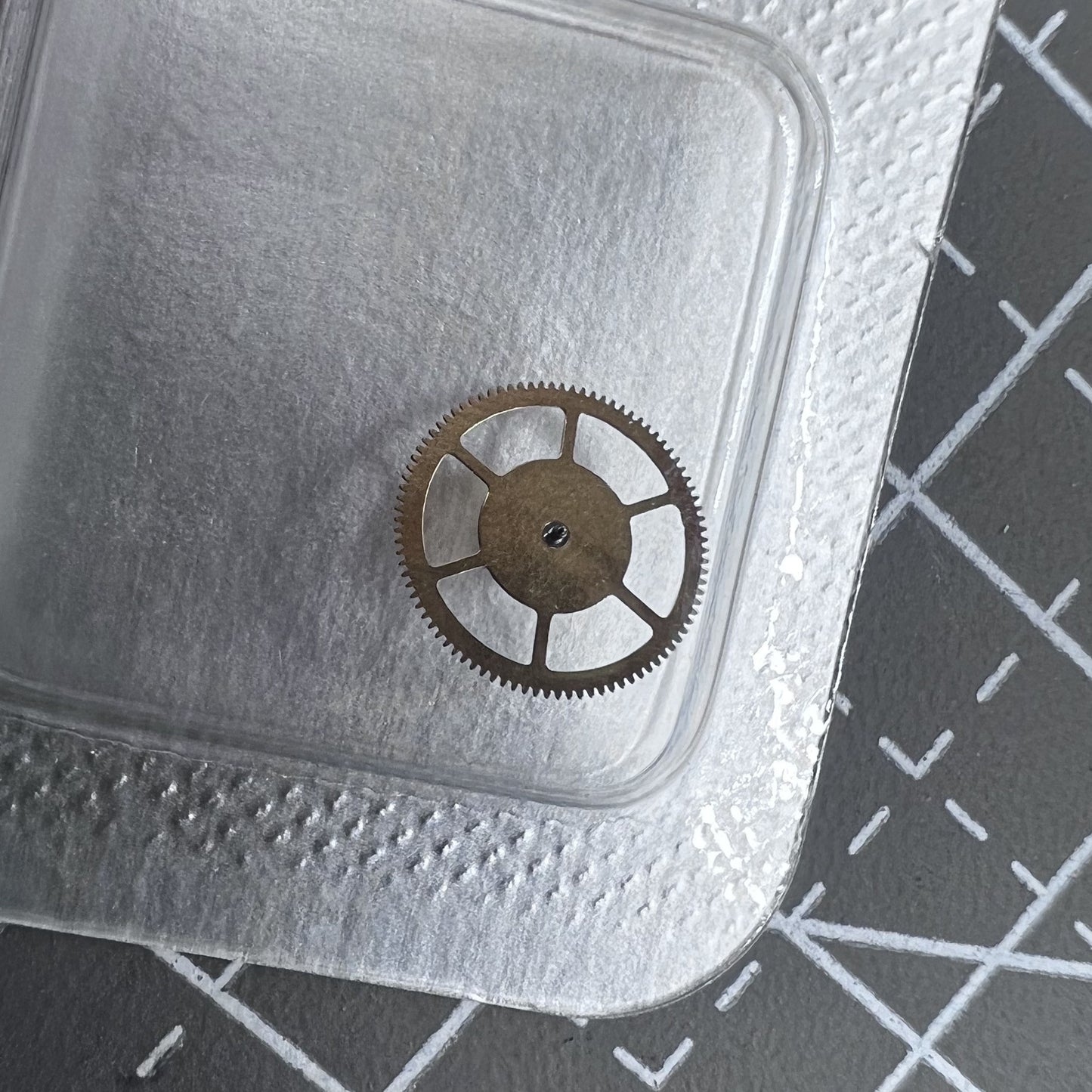 Third Wheel Generic Fit for SW220 /SW240 /SW200 Movement
