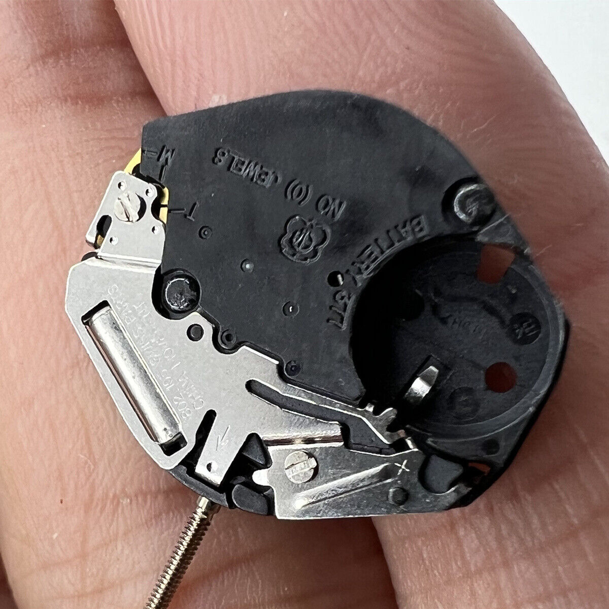 ETA 802.105 quartz watch movement by ETA, precise replacement for models 802.101, 802.102, and 802.104.