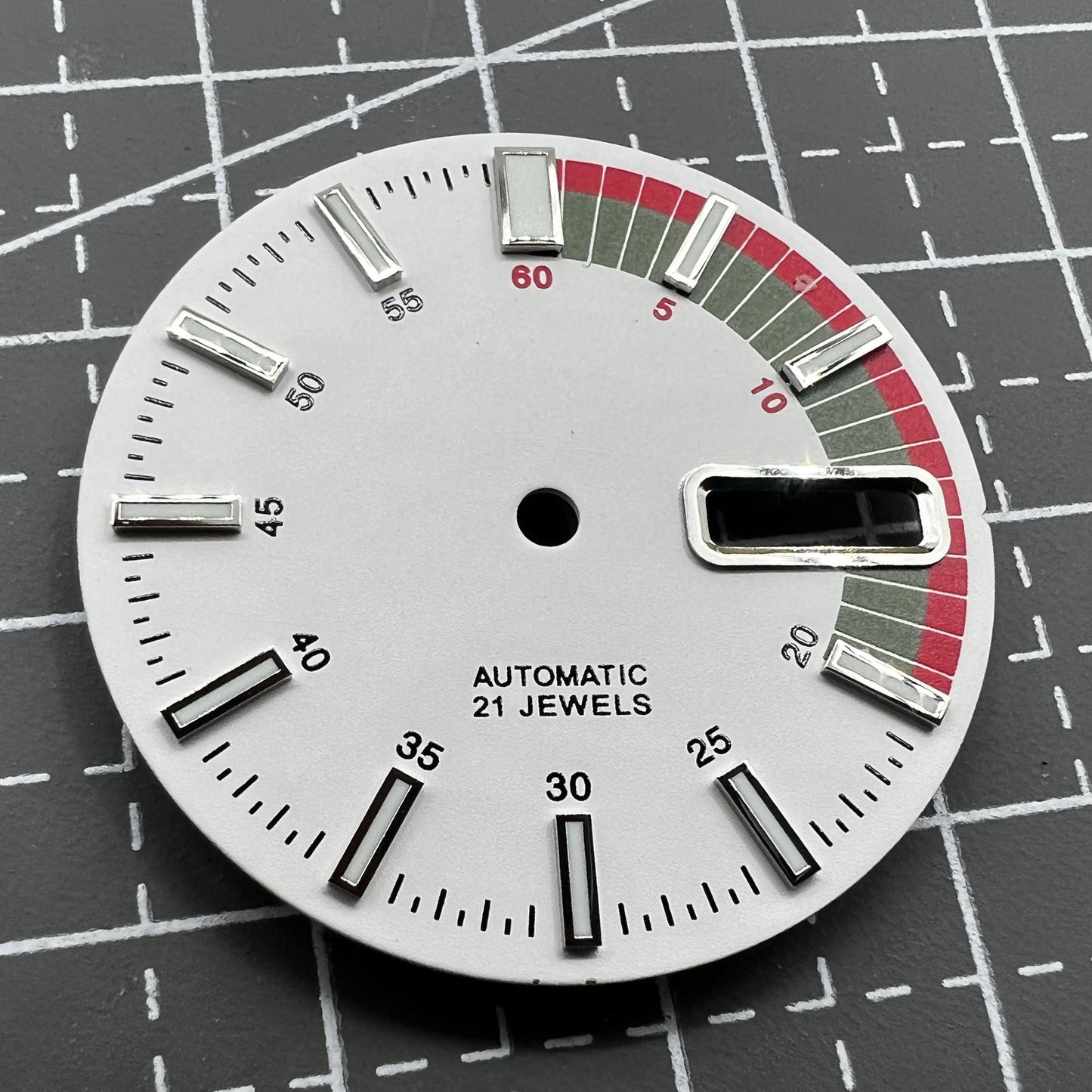 28.5mm Green Luminous White+Red Dial for NH36/4R36 Movement Replacement Dial