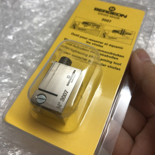 Bergeon 3007 collet-tightening and reaming tool for precise watch accessory adjustments