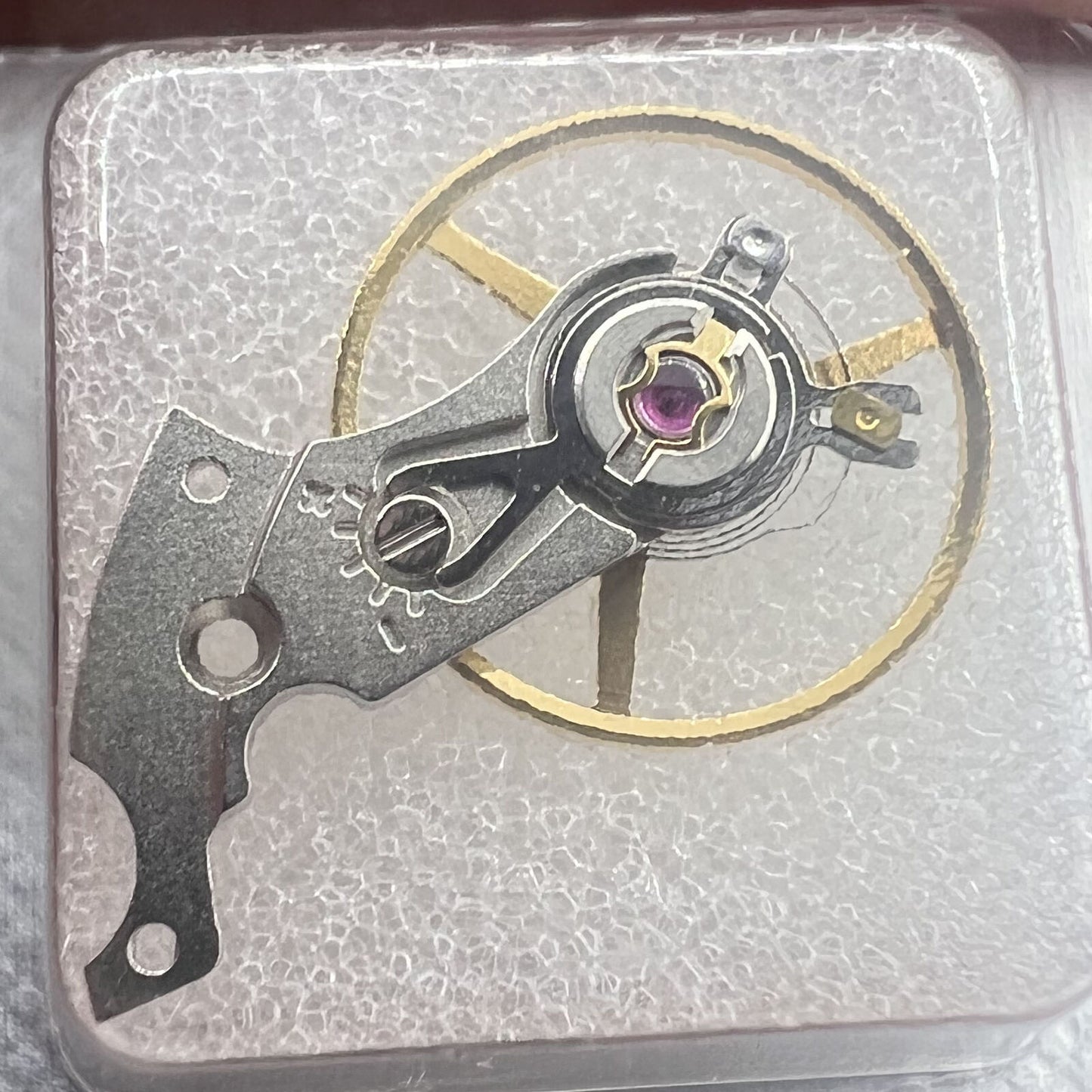 Swiss Complete Balance Wheel with Splint for SW200 movement, precise watch repair part enhancing accuracy.