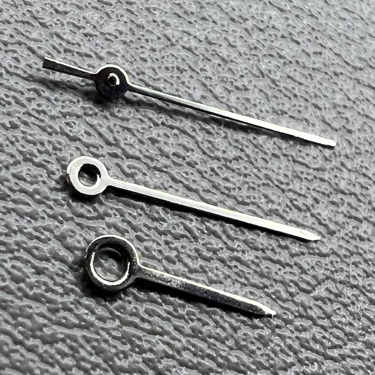 2 Sätze/Packung Uhrzeiger mit silbernem Rand für Miyota 2035 Uhrwerk Nr. 1525