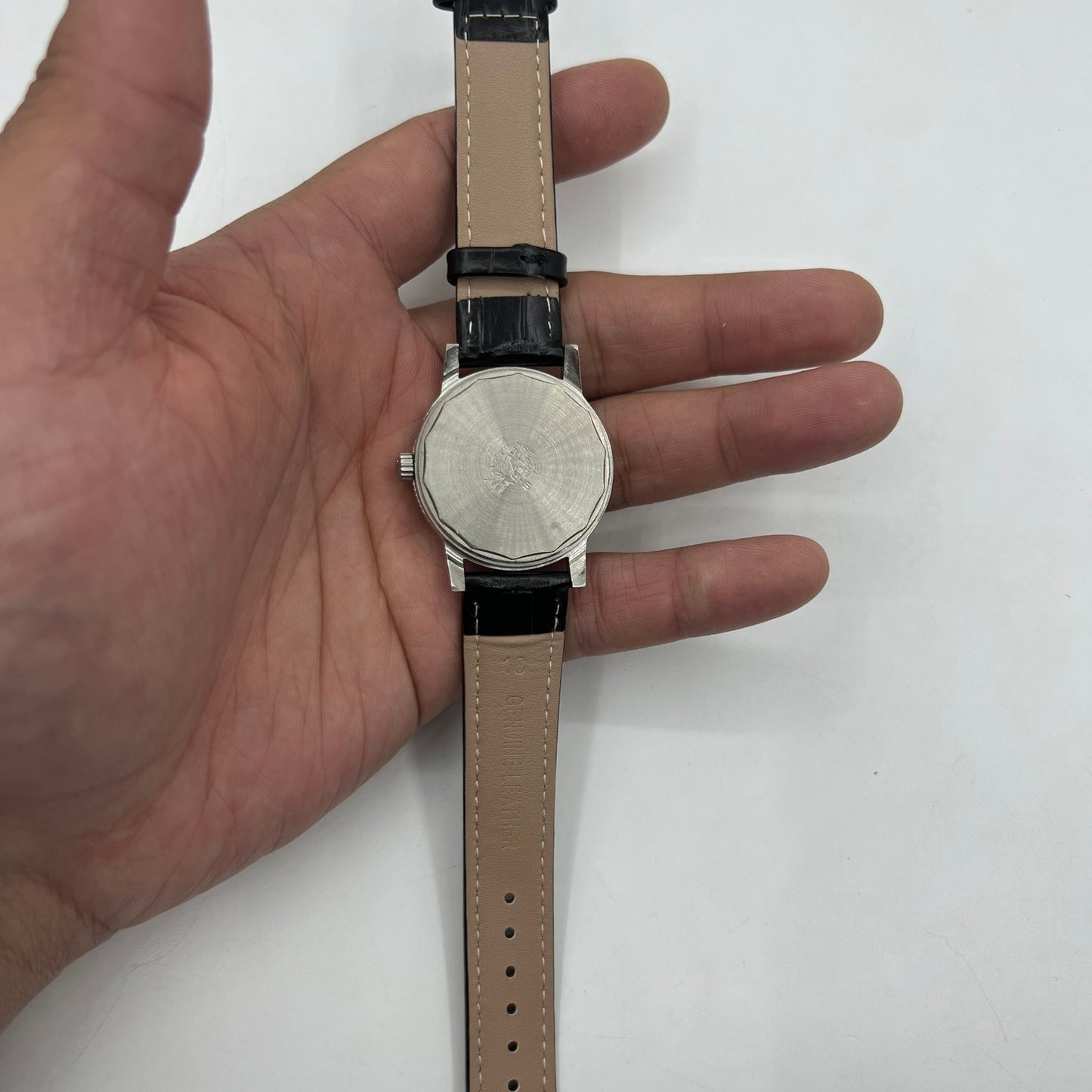 Shanghai Factory 36mm 8120 manual mechanical watch featuring shock-resistant 17 jewels for accurate timekeeping.