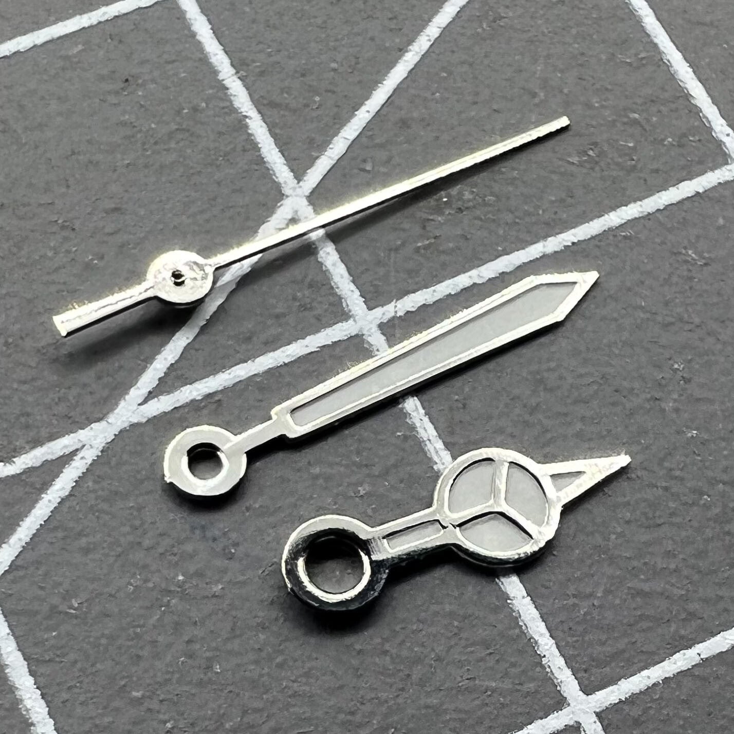 Luminous watch hands set compatible with Miyota 2035 movement, sizes 13mm, 11mm, 8mm, perfect for watch repairs.