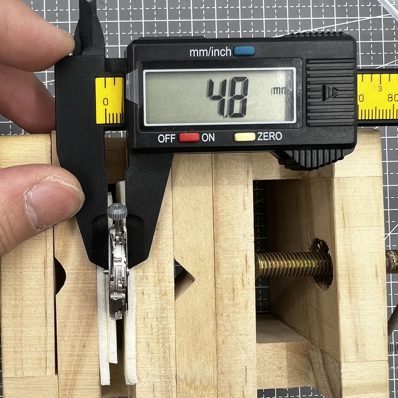 Miyota Citizen 8215 automatic watch with black dial, date at 3 o'clock, sleek design for stylish wear