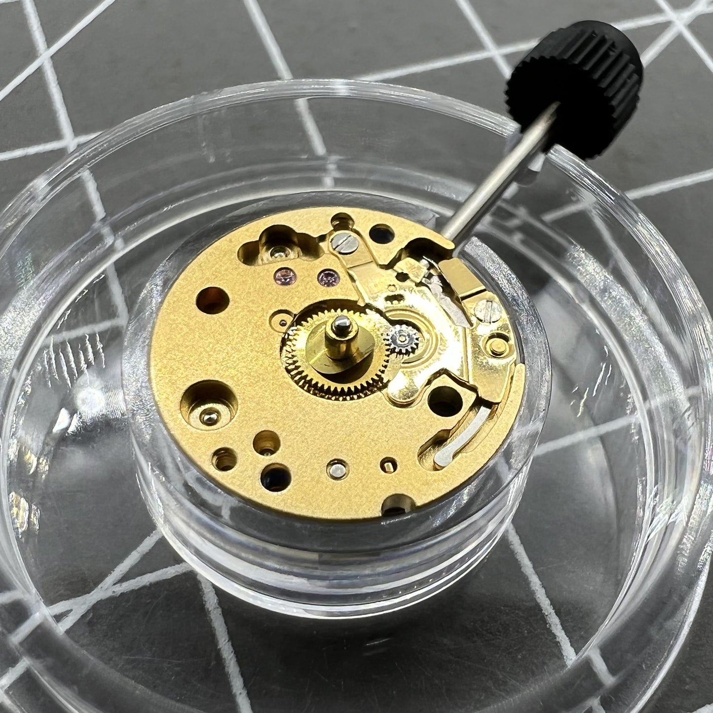 Swiss Made ETA E01.701 quartz watch movement with 2 hands, precision timekeeping by ETA.