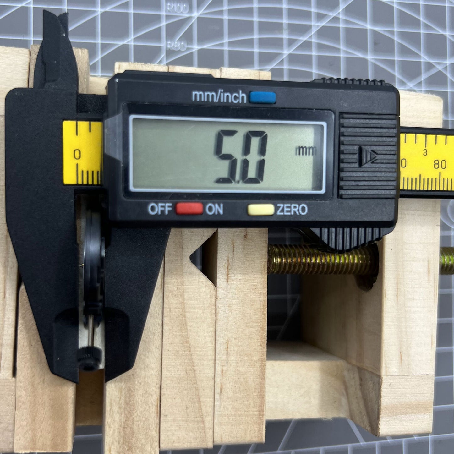 Swiss Made ETA 805.122 quartz watch with day/date, three hands, and precise Swiss movement by ETA.