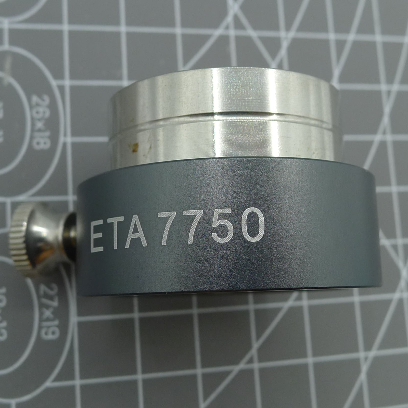 Reversible movement holder with knob for ETA 7750/7751 watches, precision watch repair tool