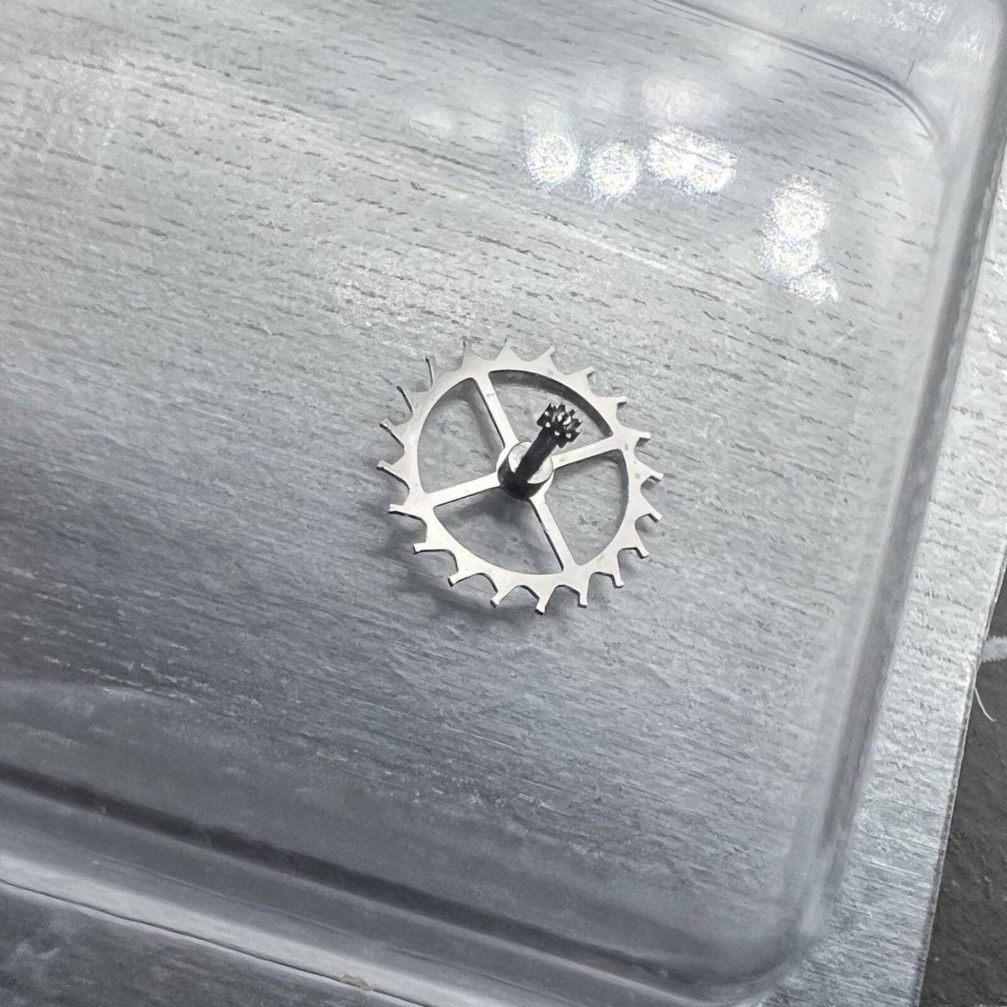Roue d'échappement adaptée au mouvement fabriqué en Chine <tc>ETA</tc>/Seagull 2824/2834/2836-2