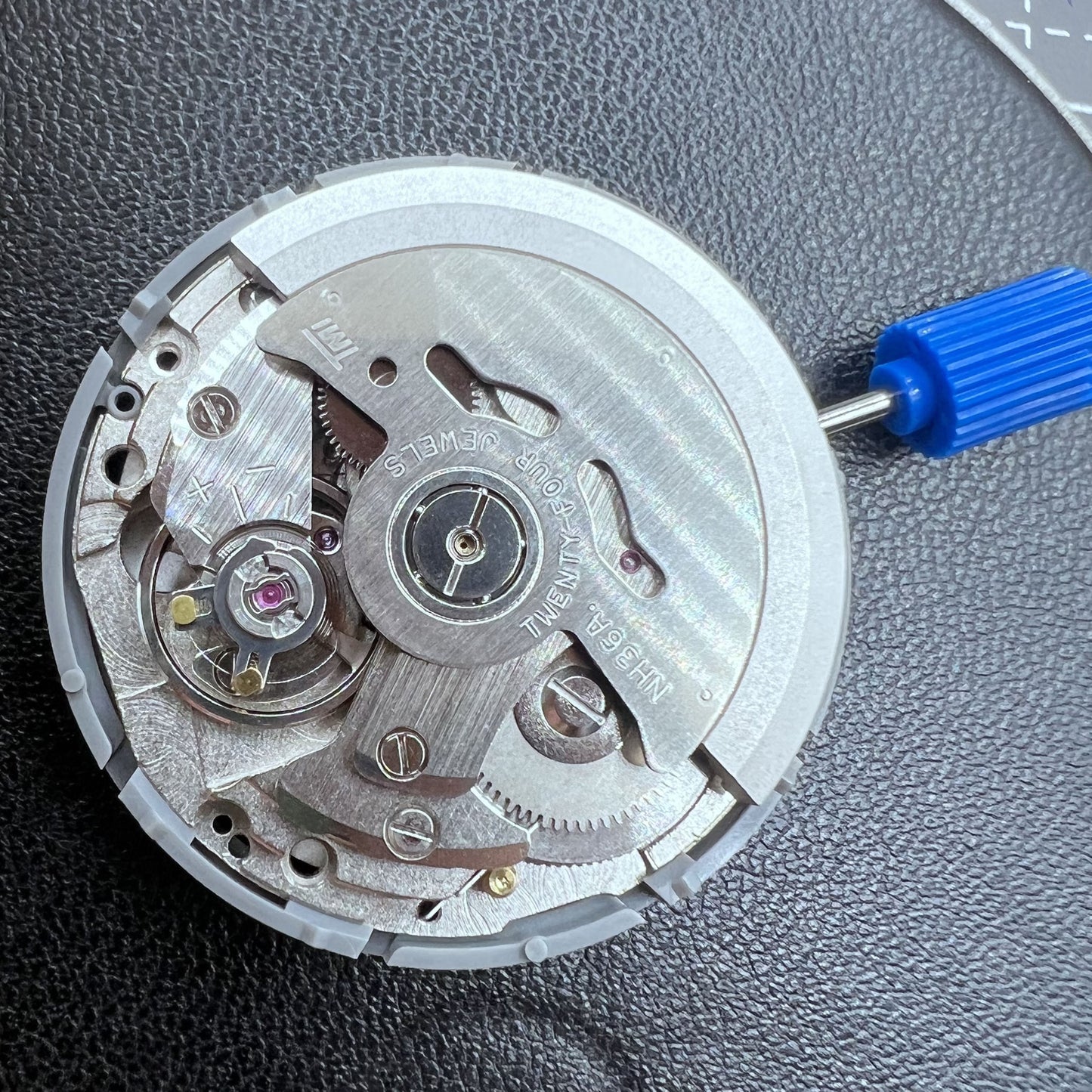 Mouvement mécanique Seiko NH36 NH36A, couronne noire avec lettres anglaises et semaine à 3,8