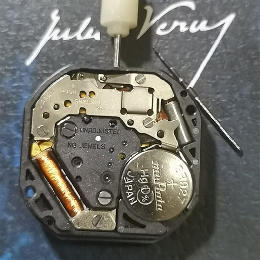 YL49.A watch repair part with Japan quartz movement and double calendar, for precise 3 hands functionality.