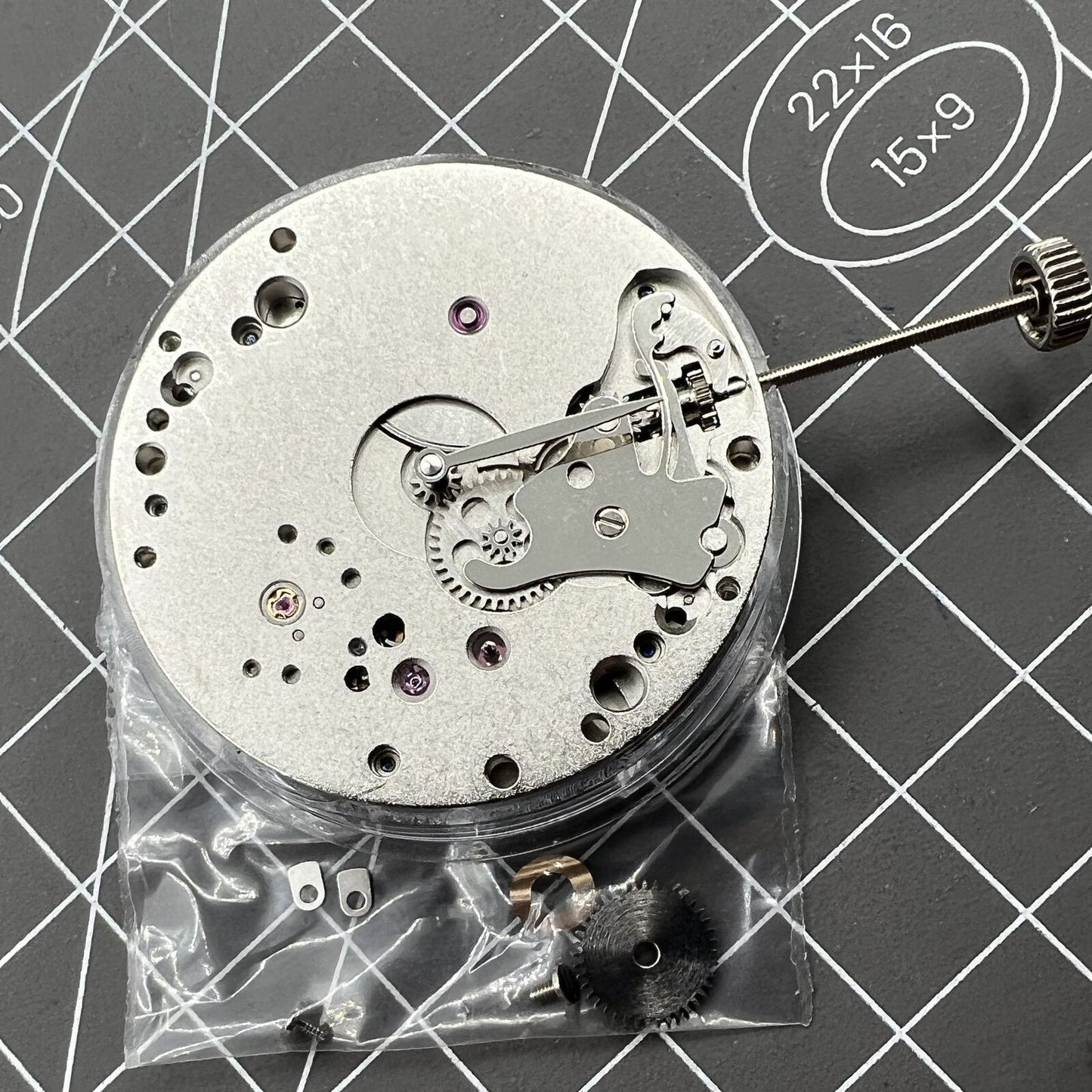 Asian Seagull ST3621 mechanical watch movement with ETA 6498 second at 6, replacement part.