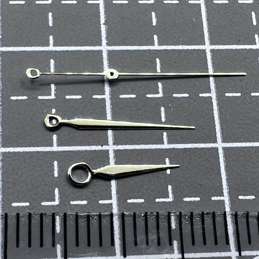 Golden diamond-shaped hands set for NH35/NH36/4R/7S movements, no lume, 2 sets.