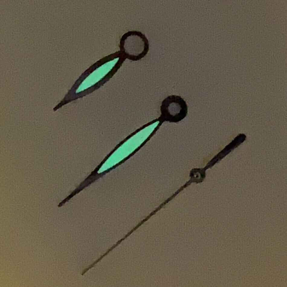 Green luminous watch hands set by B16 for NH35A/NH36A/4R36 movements, sizes 7.5/11/11mm, precise fit and clear time reading.