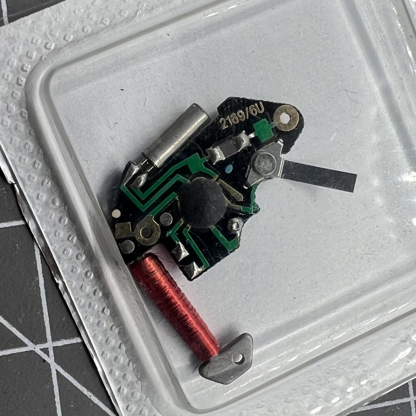 Circuit imprimé de fabrication suisse pour montre à mouvement à quartz ISA 1198